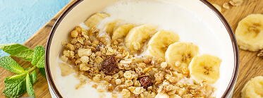 Овсянка с бананом
и орехами